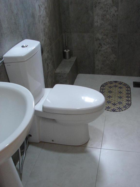 Ocean Breeze Apartment Colombo Quarto foto